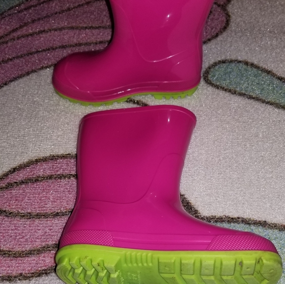 Girls Rain Boots - Picture 1 of 2